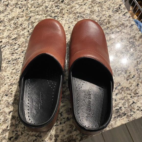 Shoes - Picture 5 of 5